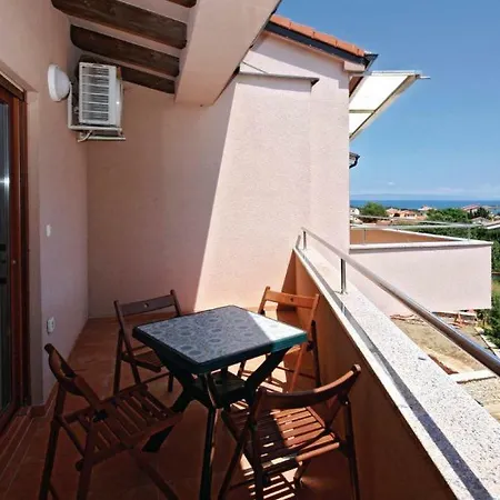 Apartment Apt. With Pool And Sea View *