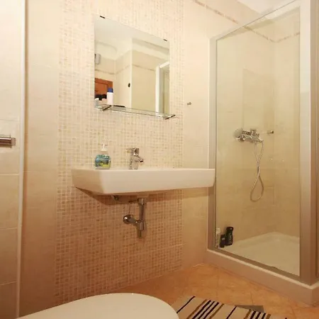 Apt. With Pool And Sea View Apartment *